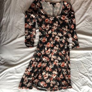 Super cute floral dress